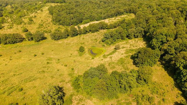 804 Banks Road, Hardy, AR 72542