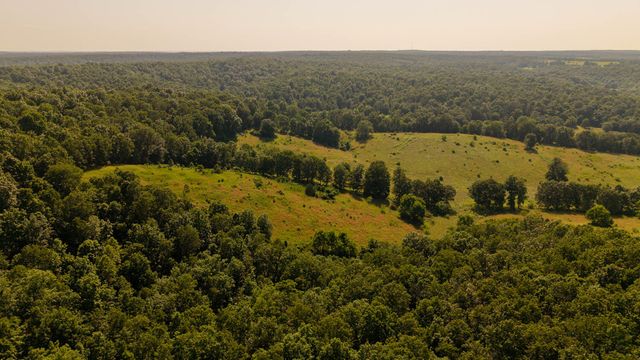 804 Banks Road, Hardy, AR 72542