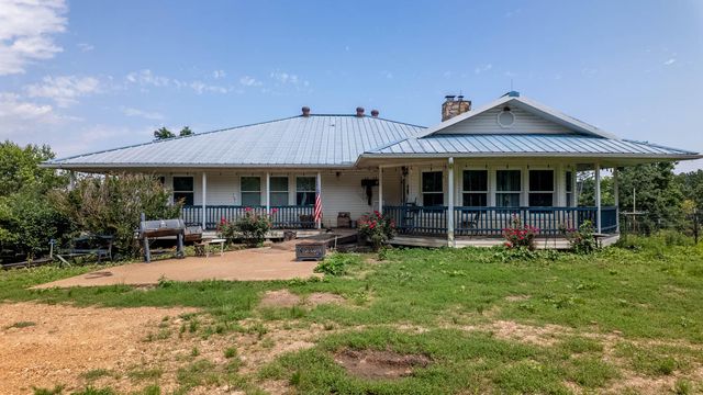 804 Banks Road, Hardy, AR 72542