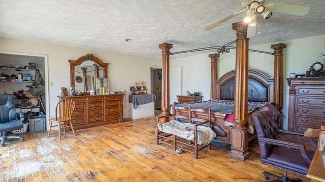 804 Banks Road, Hardy, AR 72542