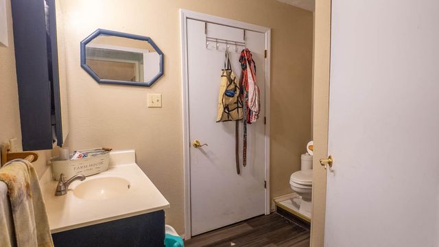 804 Banks Road, Hardy, AR 72542