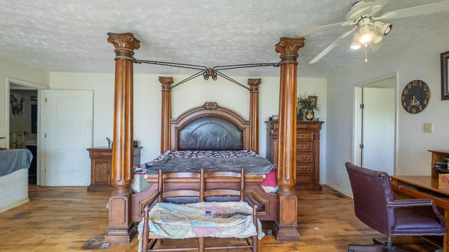 804 Banks Road, Hardy, AR 72542