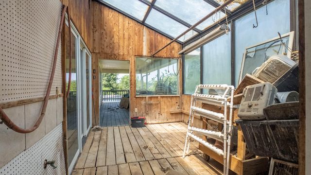 804 Banks Road, Hardy, AR 72542