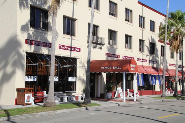 133 VILLA PEROSA WAY, Nokomis, FL 34275