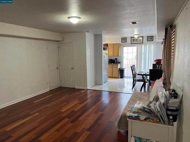 101 Sanford Ave, Richmond, CA 94801