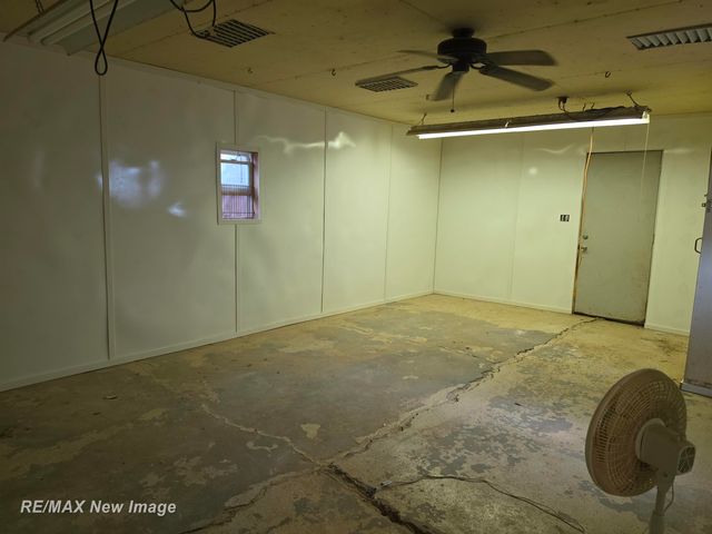 2502 S 24th Street, Saginaw, MI 48601