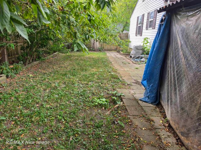 2502 S 24th Street, Saginaw, MI 48601