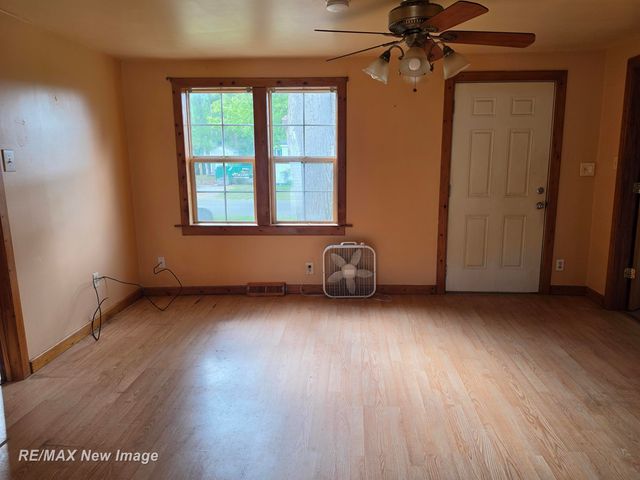 2502 S 24th Street, Saginaw, MI 48601