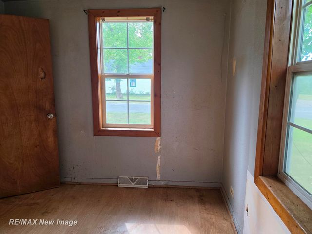 2502 S 24th Street, Saginaw, MI 48601