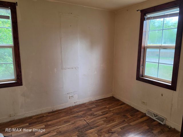 2502 S 24th Street, Saginaw, MI 48601
