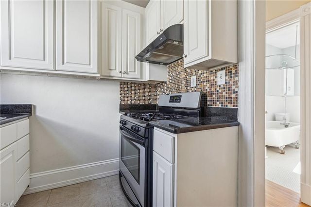 437 Dinwiddie ST B, Portsmouth, VA 23704