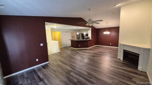 5203 Chesapeake Circle, Walled Lake, MI 48390