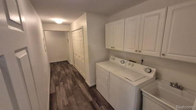 5203 Chesapeake Circle, Walled Lake, MI 48390