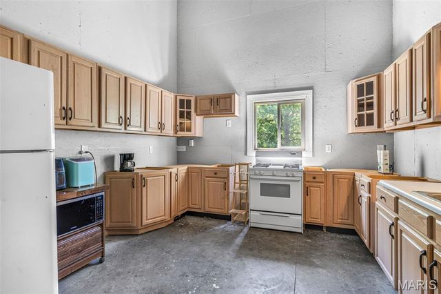 11117 Delbridge Road, Potosi, MO 63664