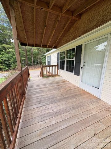 5422 Wrenn Drive, Catawba, NC 28037