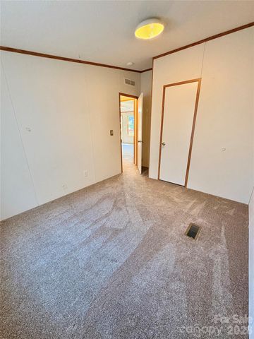 5422 Wrenn Drive, Catawba, NC 28037