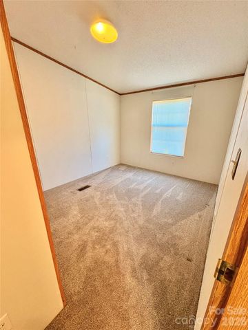 5422 Wrenn Drive, Catawba, NC 28037