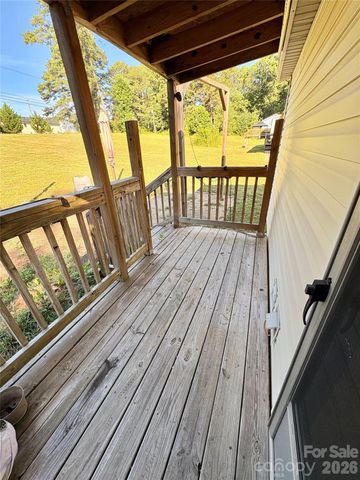 5422 Wrenn Drive, Catawba, NC 28037