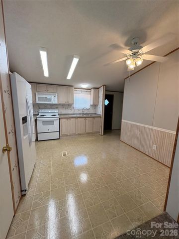 5422 Wrenn Drive, Catawba, NC 28037