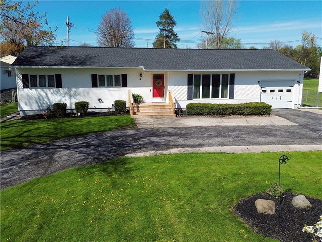 14 Blue Avocado Ln Lane, Henrietta, NY 14623