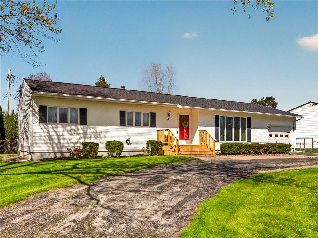 14 Blue Avocado Ln Lane, Henrietta, NY 14623