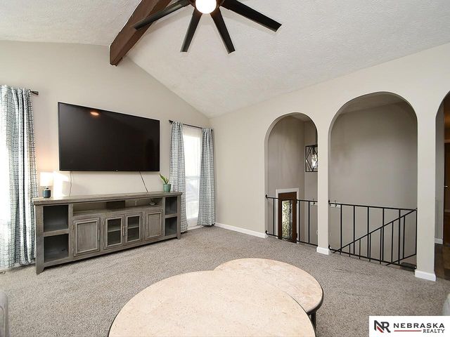 808 Chisholm Trail, Papillion, NE 68046