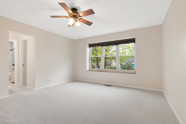 1424 FARRINGTON Lane, Aurora, IL 60504