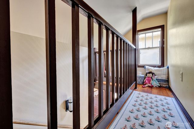 250 SE Andrews Street, Issaquah, WA 98027