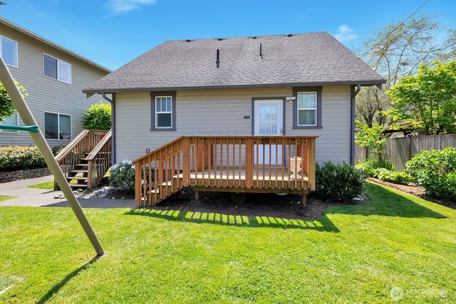 250 SE Andrews Street, Issaquah, WA 98027