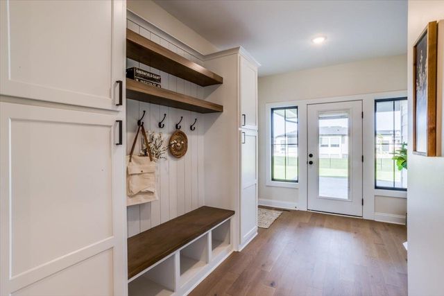 4456 N Bluestem St, Maize, KS 67101