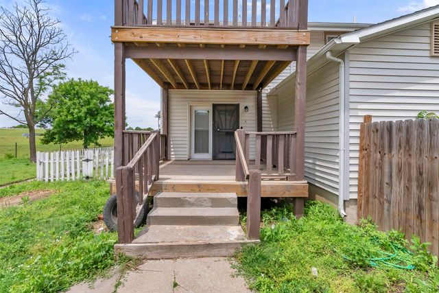 841 W Hendryx St, Wichita, KS 67213