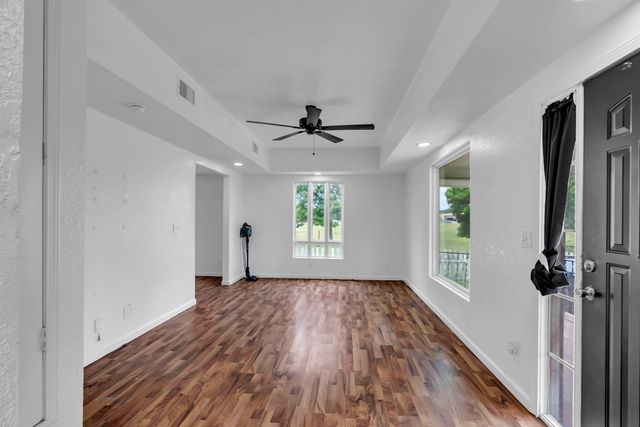 841 W Hendryx St, Wichita, KS 67213