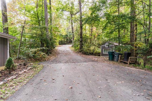136 Bob Edwards Drive, Dahlonega, GA 30533