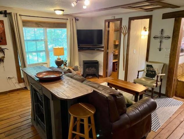 136 Bob Edwards Drive, Dahlonega, GA 30533