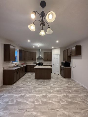 616 Crabapple Court, Hamilton Twp, OH 45039