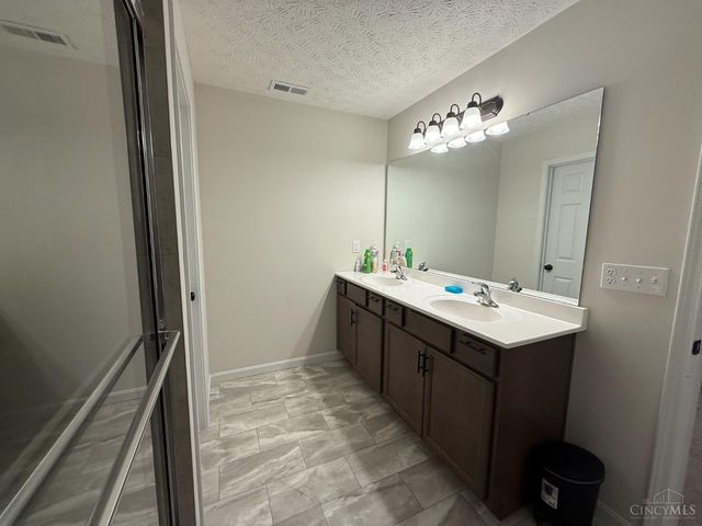 616 Crabapple Court, Hamilton Twp, OH 45039