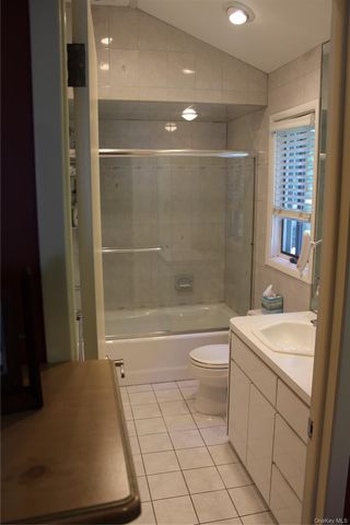 15 Hanley Avenue, Melville, NY 11747