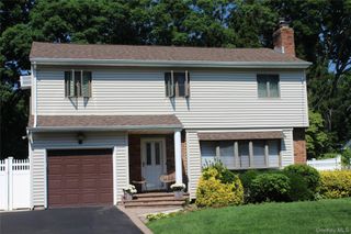 15 Hanley Avenue, Melville, NY 11747