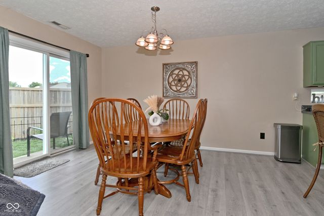 578 Pine Lake Drive, Greenwood, IN 46143