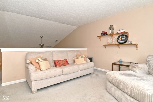 578 Pine Lake Drive, Greenwood, IN 46143