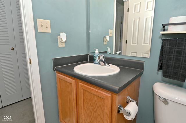 578 Pine Lake Drive, Greenwood, IN 46143