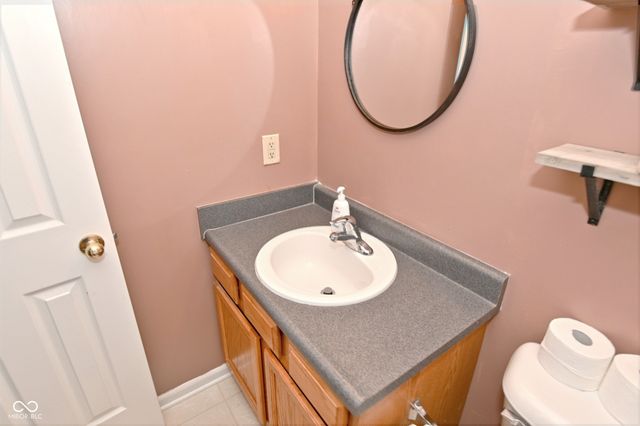 578 Pine Lake Drive, Greenwood, IN 46143