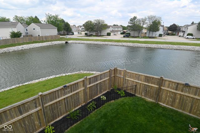 578 Pine Lake Drive, Greenwood, IN 46143