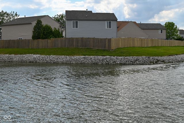 578 Pine Lake Drive, Greenwood, IN 46143