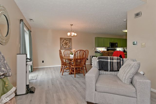 578 Pine Lake Drive, Greenwood, IN 46143