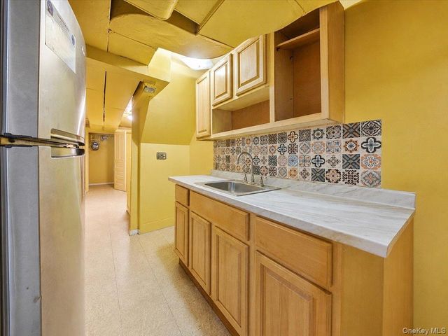 937 Duncan Street, Bronx, NY 10469