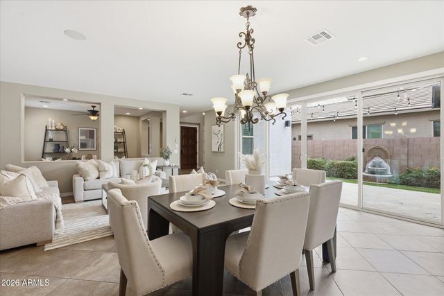 2471 E PENEDES Drive, Gilbert, AZ 85298
