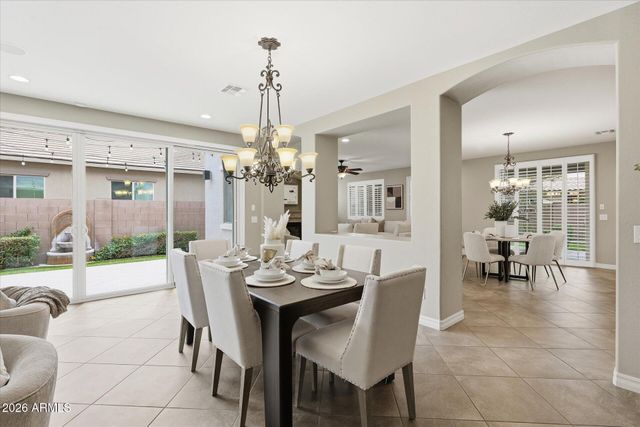 2471 E PENEDES Drive, Gilbert, AZ 85298