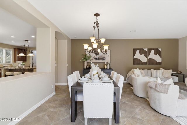 2471 E PENEDES Drive, Gilbert, AZ 85298