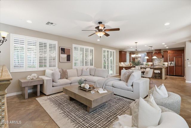 2471 E PENEDES Drive, Gilbert, AZ 85298